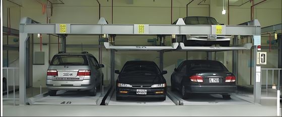 kualitas  Four Column Car Parking Hydraulic 2500kg Car Lifts For Residential Garages pabrik