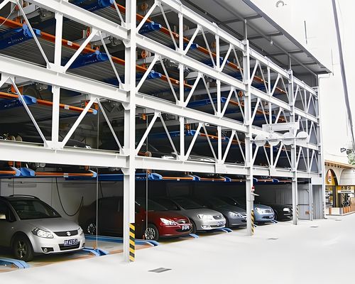Pemasangan Modular Puzzle Parkir Mobil Penggunaan Ruang Tinggi Puzzle Sistem Parkir